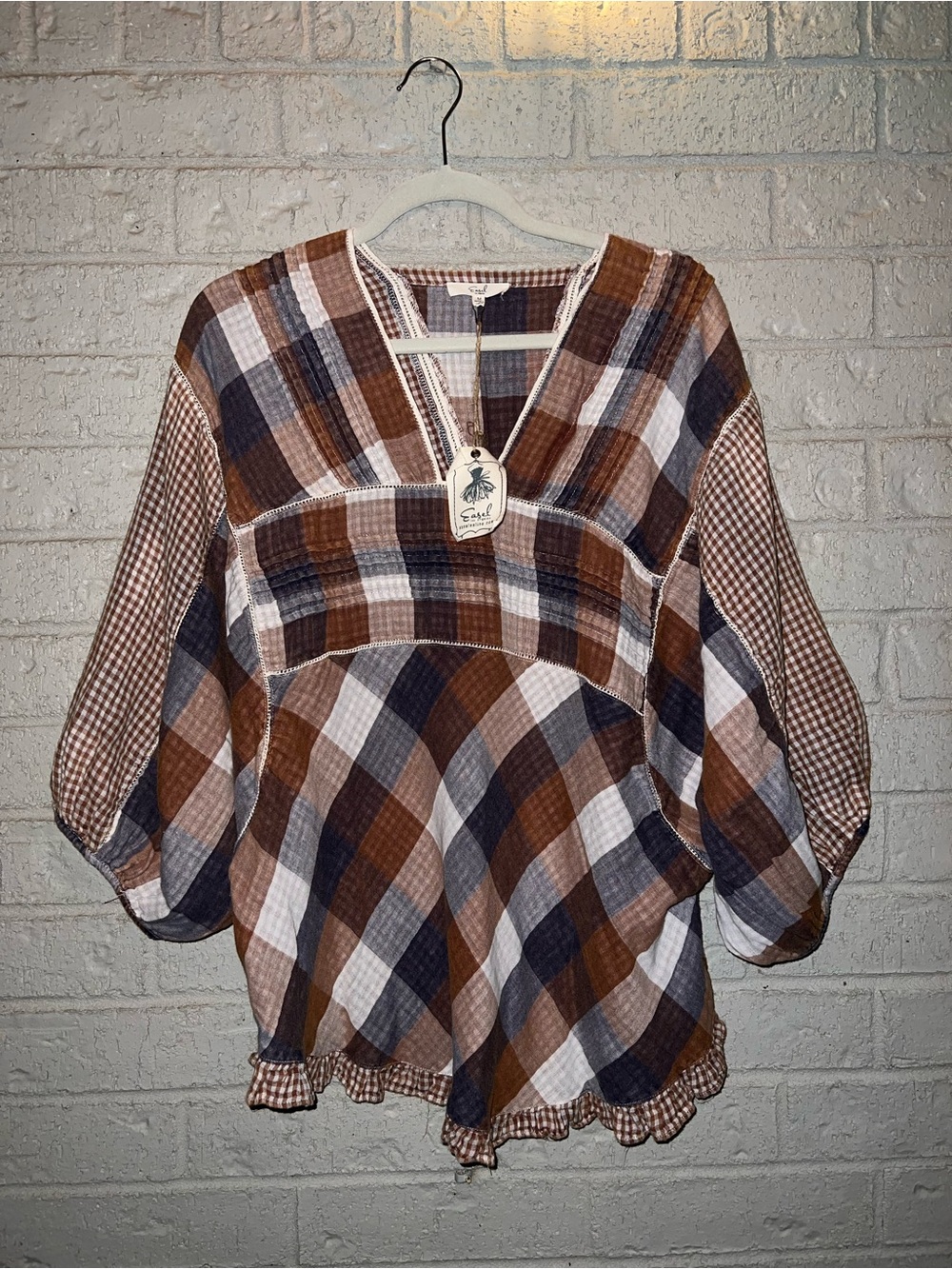 Easel fall plaid top size medium